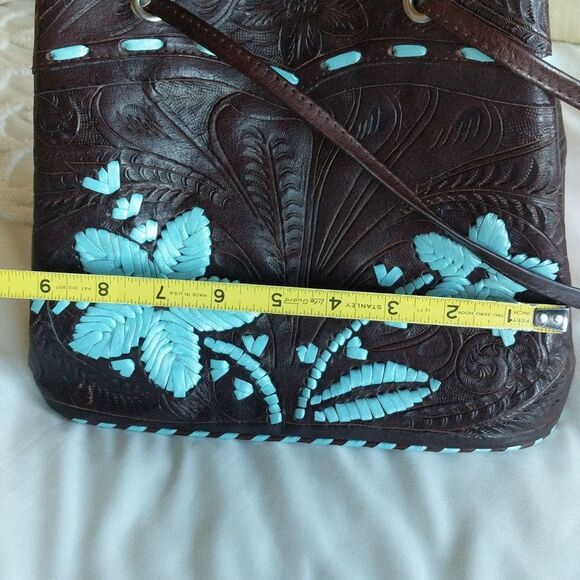 Vintage Hand-tooled Leather Bucket Bag- Love Turquoise? - Picture 14 of 16